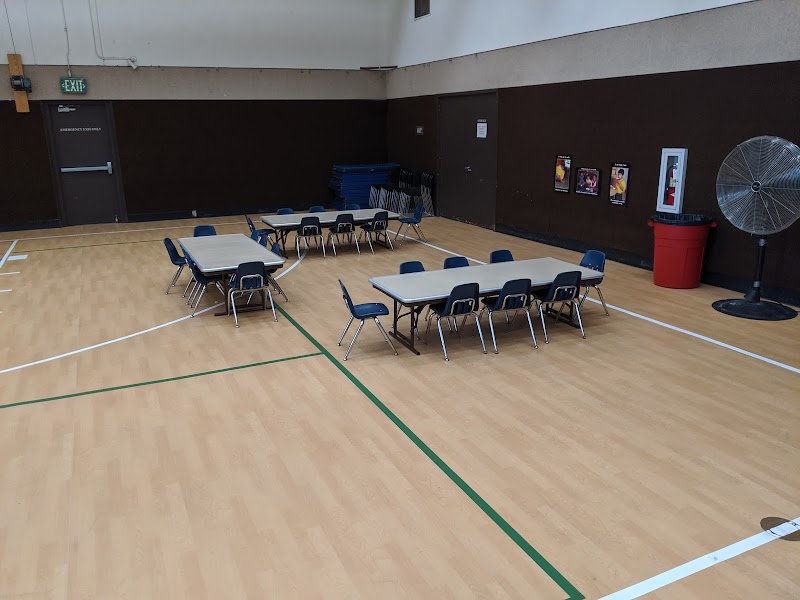 Huerta Gymnasium photo 3