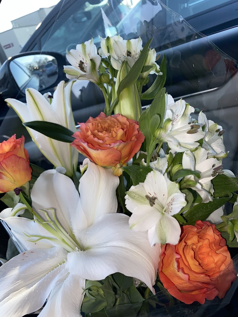 Jutta's Flowers photo 5