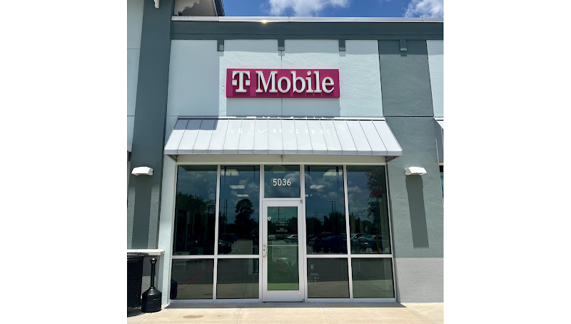 Photo of T-Mobile Authorized Retailer
