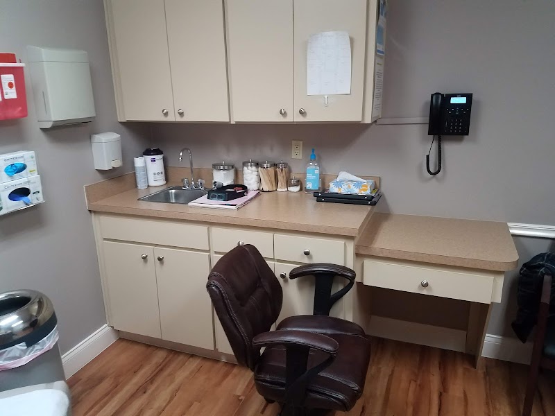 HCA Florida Oak Hill Family Care - Veterans photo 2