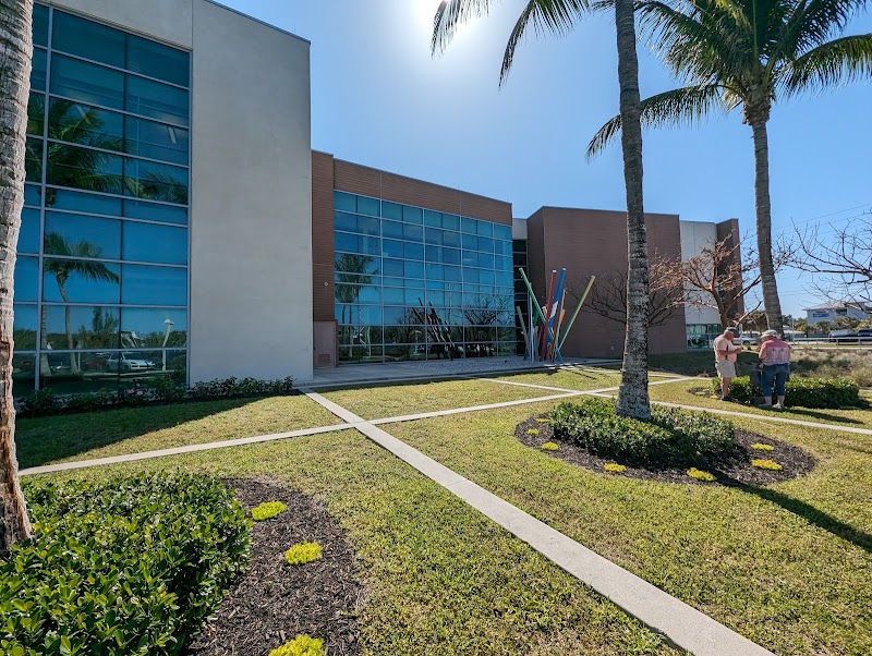 Photo of Elliott Museum