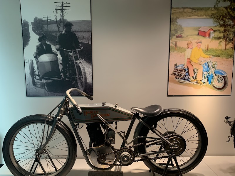 Elliott Museum photo 5