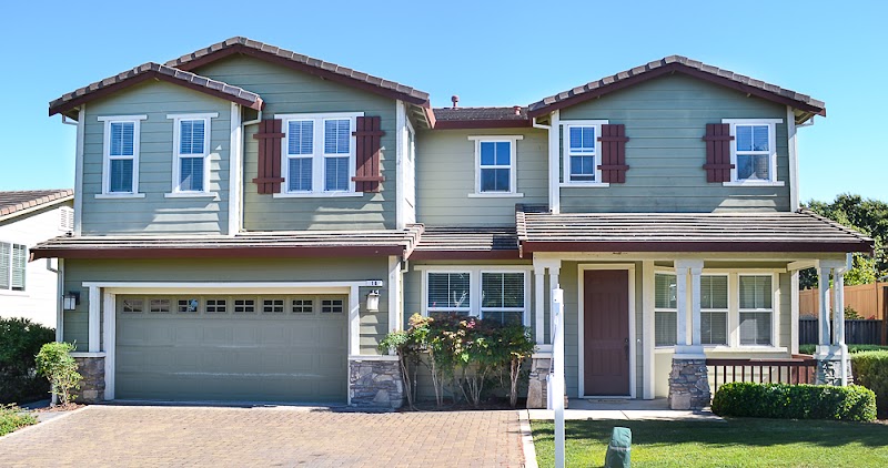 Jessie Farr-Becker, REALTOR photo 2
