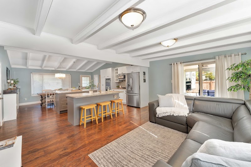 Jessie Farr-Becker, REALTOR photo 4