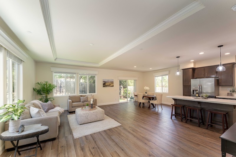 Jessie Farr-Becker, REALTOR photo 3