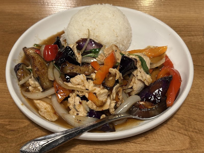 Lim's Thai Cuisine photo 4