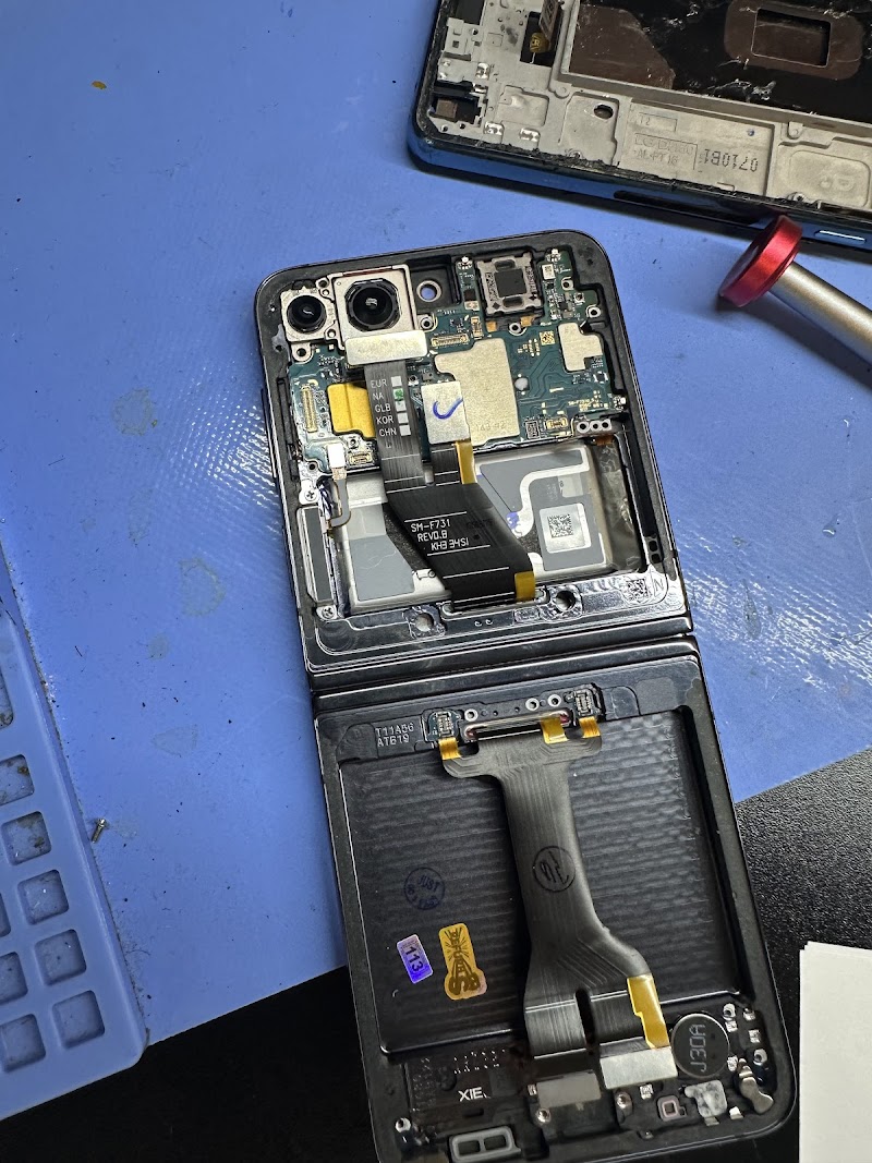 PhonePros & Repairs - Gilroy Cell Phone & Motherboard Repair photo 5