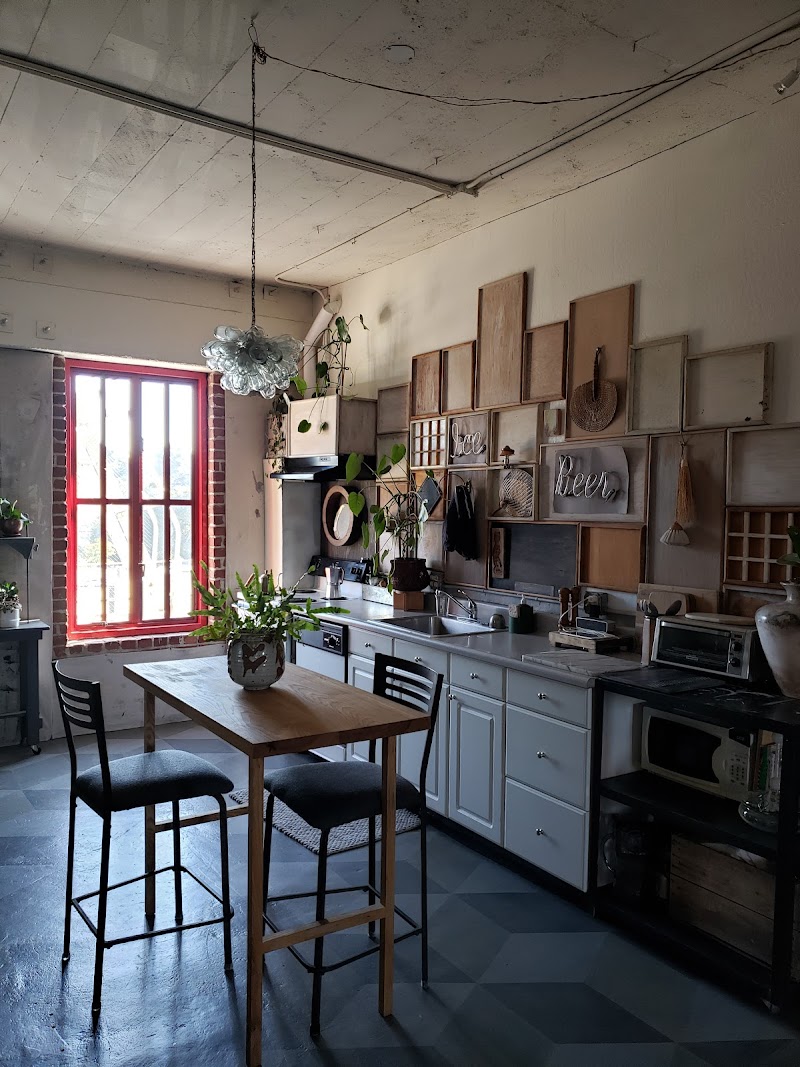 Sawmill Studio photo 3