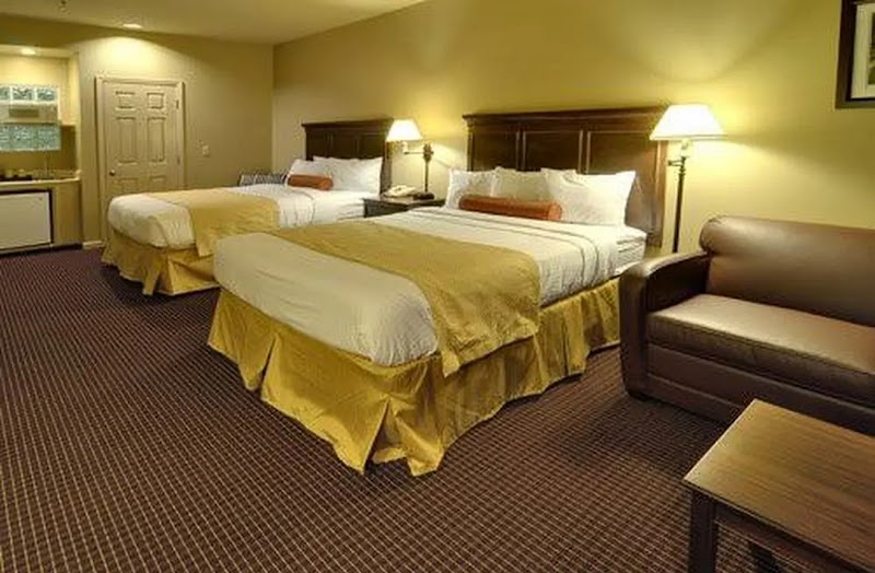 University Park Inn and Suites photo 2