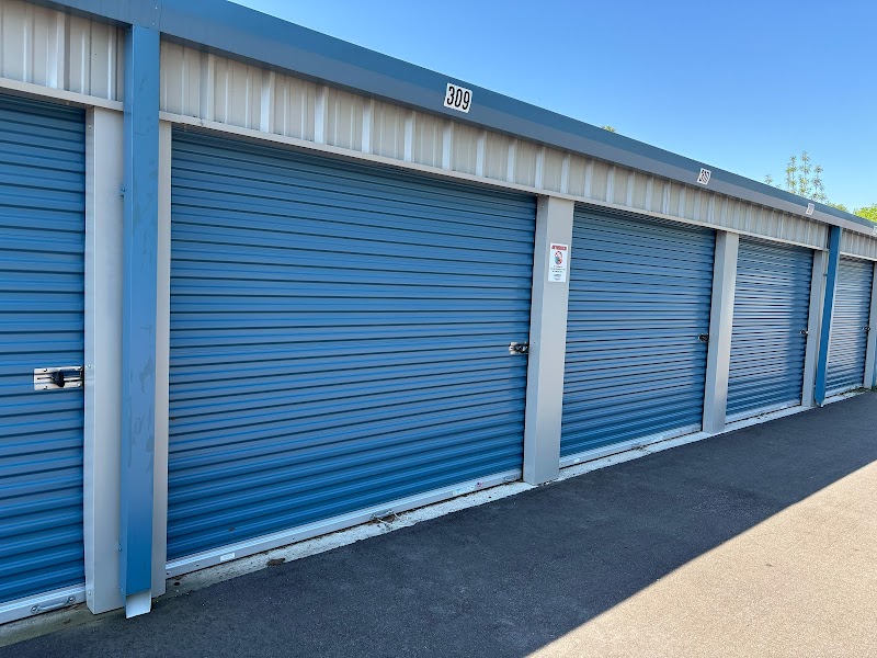 Rizzzo Self Storage photo 2