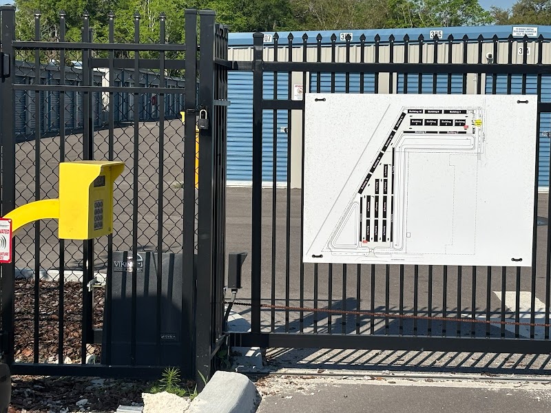 Rizzzo Self Storage photo 3