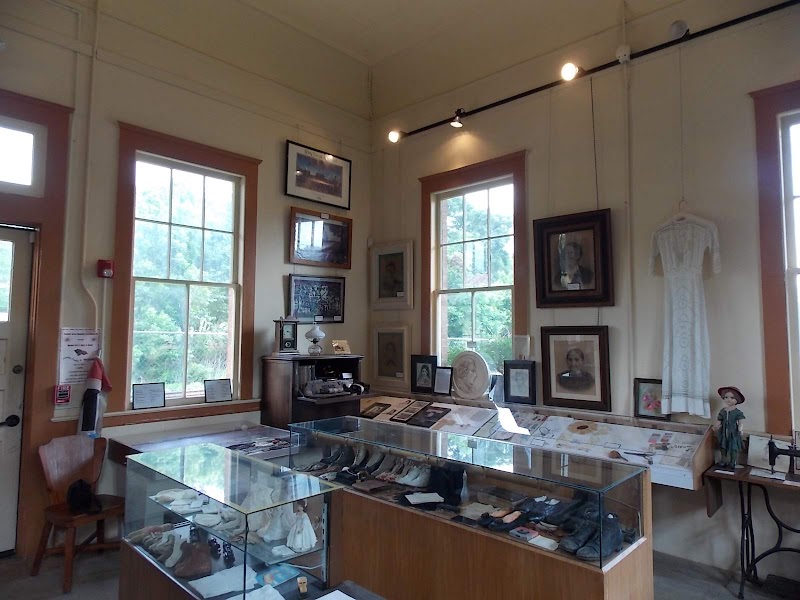 Crockett Visitor Center photo 4