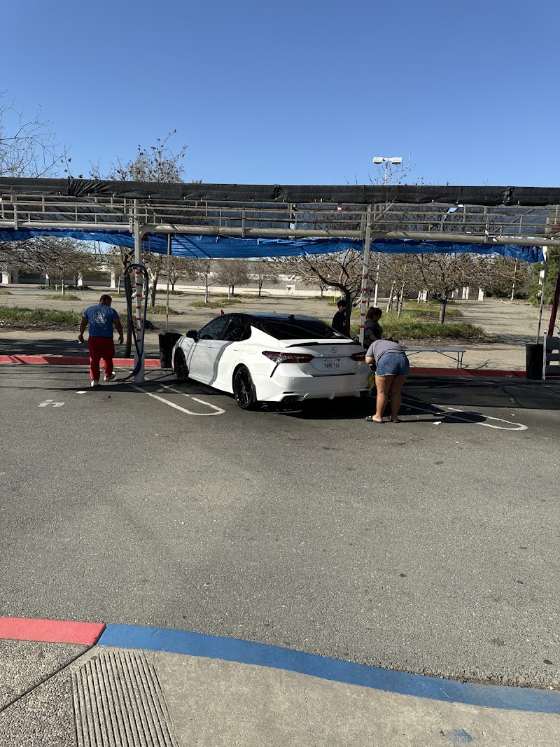 Hand carwash Rivera photo 3