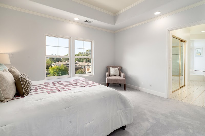 Yvette Teng - Realtor®️ | Everhome Real Estate photo 3