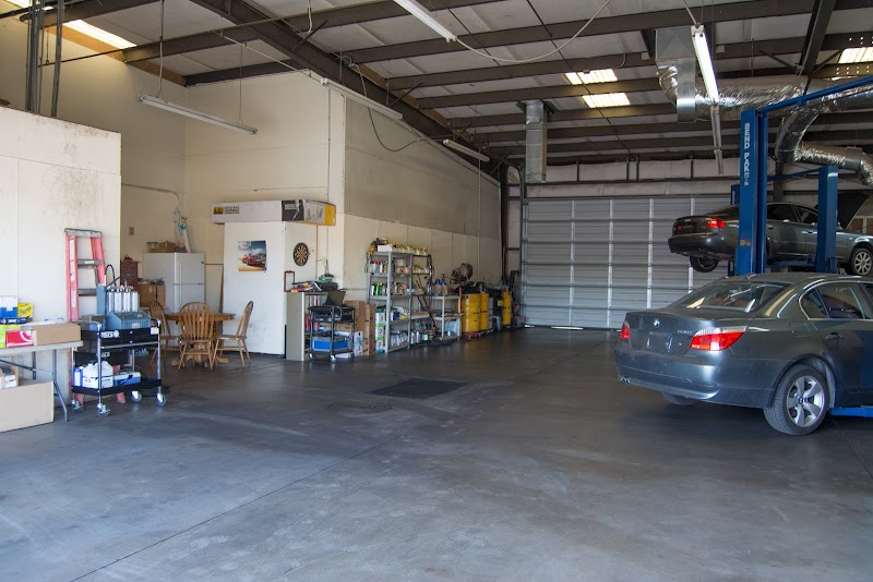 Desert Tech Import Auto photo 2