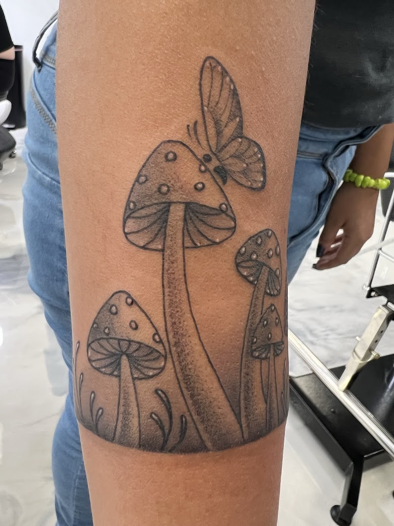 Trilogy Studio Tattoo photo 4