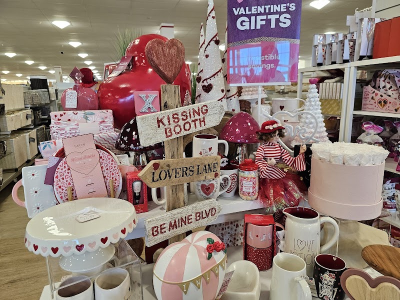HomeGoods photo 5
