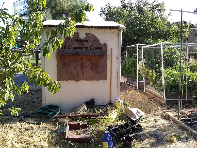 EV North Garden photo 2