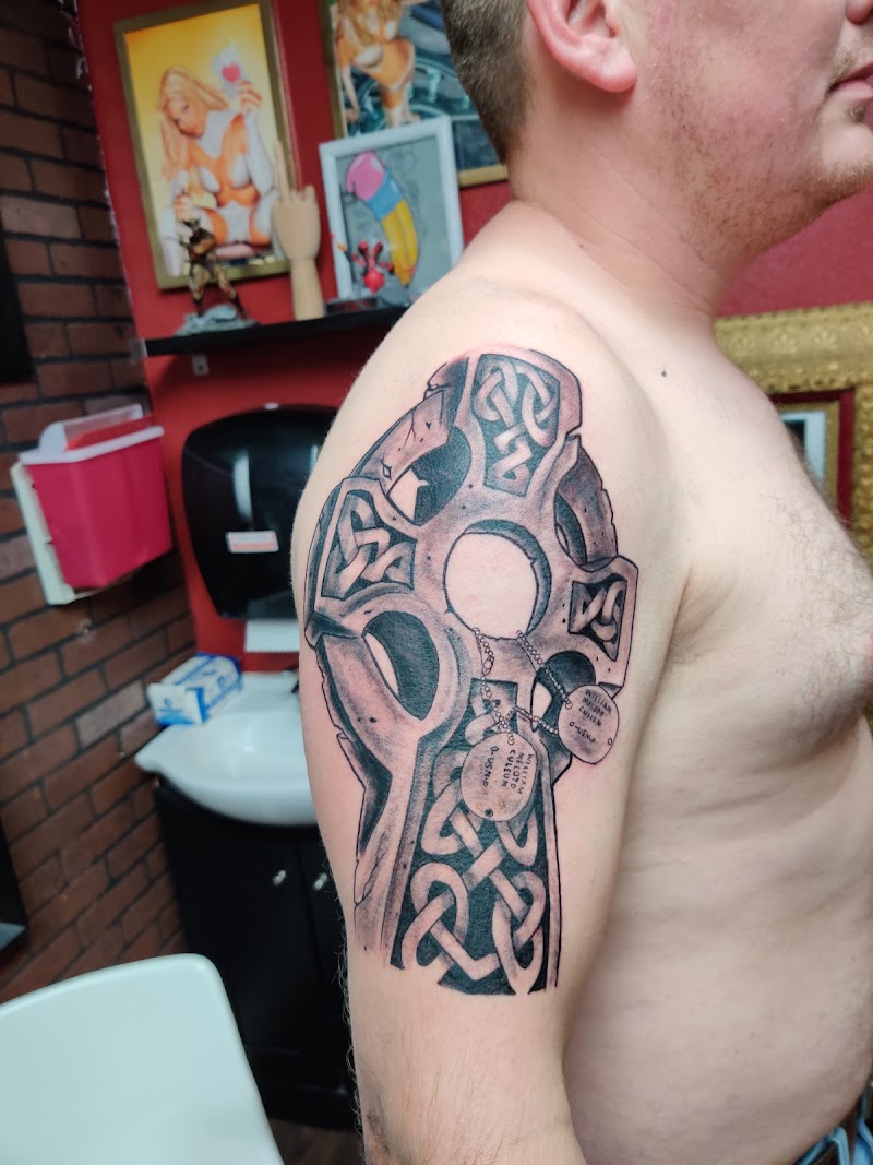 Sinner and Saints Tattoo Studio photo 2