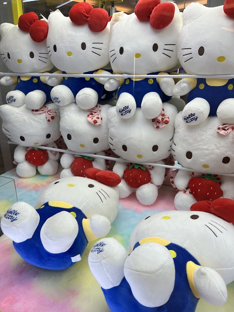 FunShare Arcade & Claw Galleria At Sunset photo 5