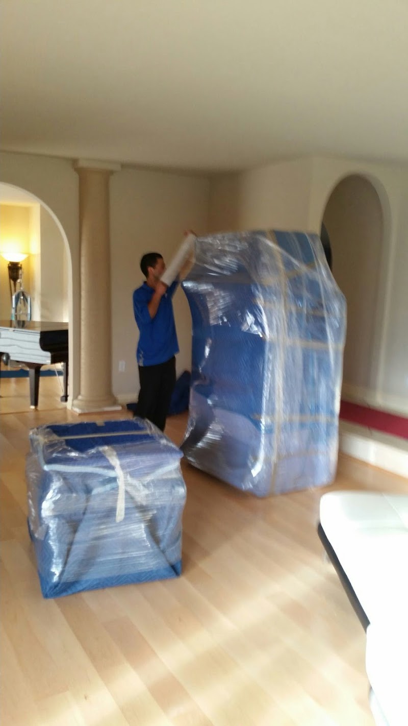 Universal Movers LLC photo 3