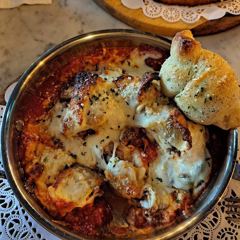 Due Amici Pizza & Pasta Bar photo 3
