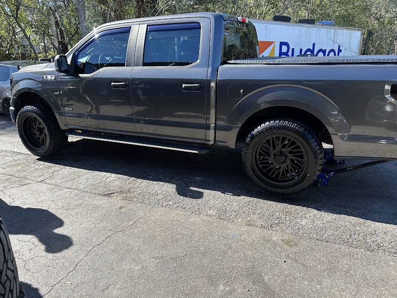 D & K NEW / USED TIRES and WHEELS photo 4