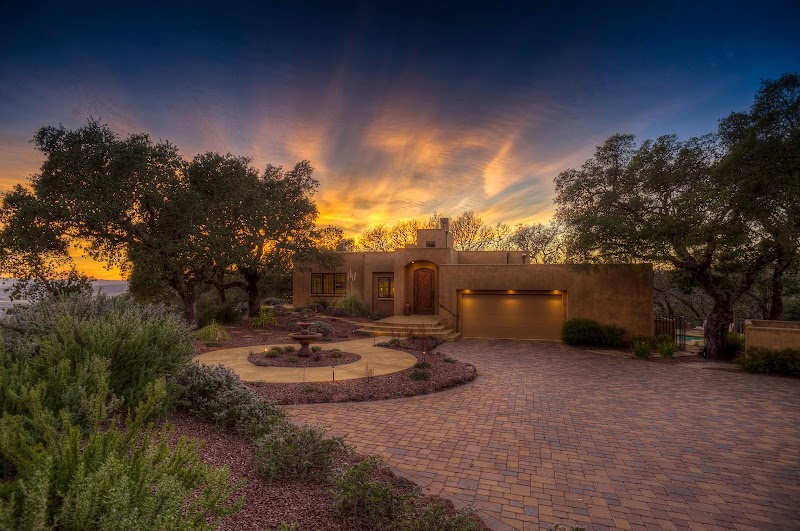 Caroline Sebastiani Properties photo 3