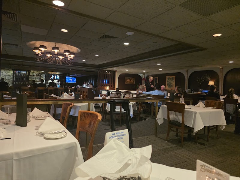 Bob Heilman's Beachcomber photo 4