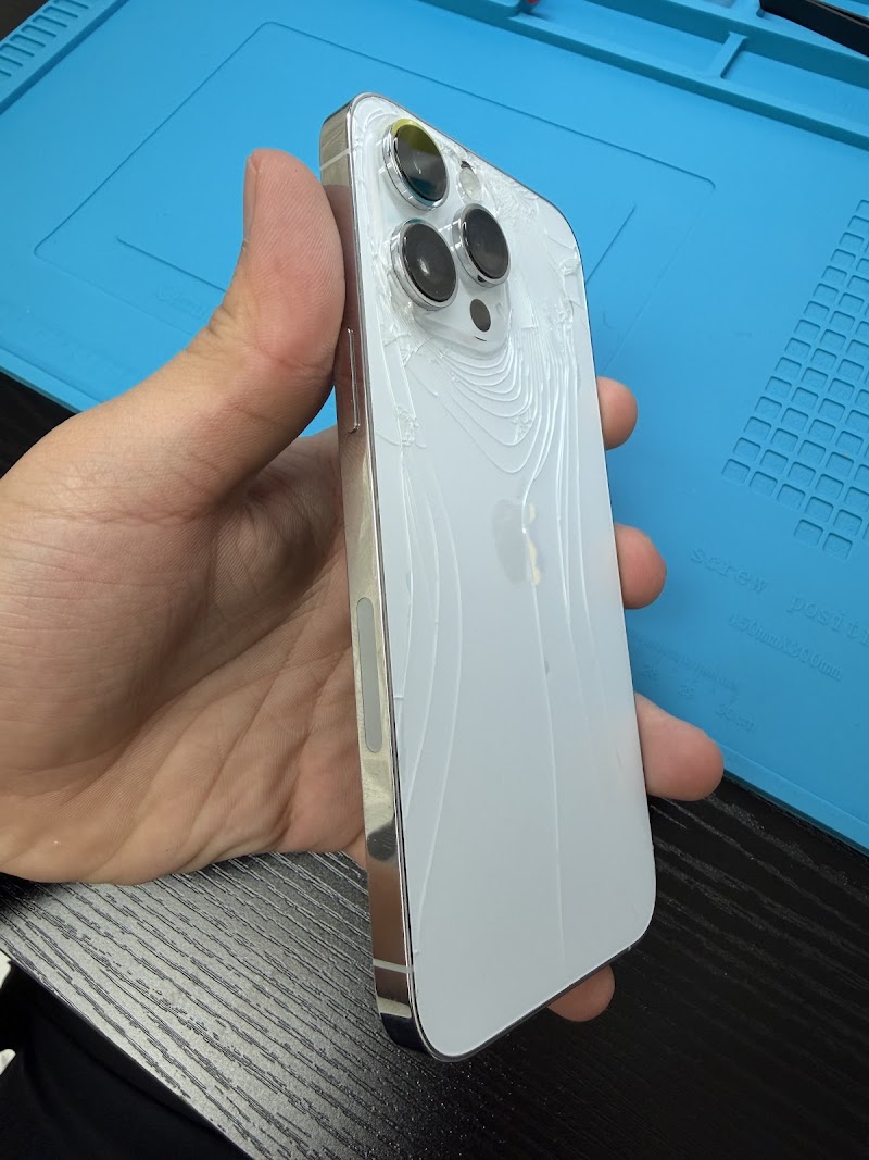 Smart Phone Fix - Phone repair & Ebikes photo 4