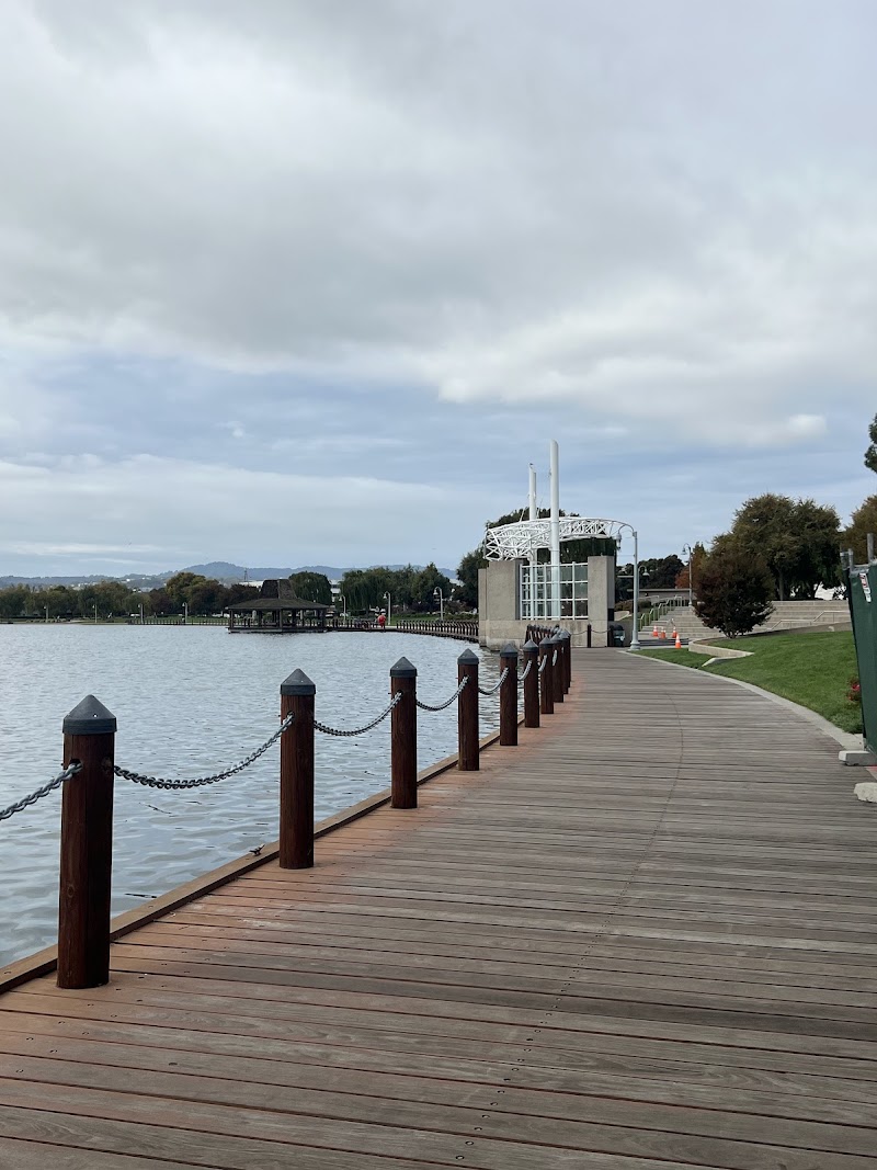 Off the Grid photo 4