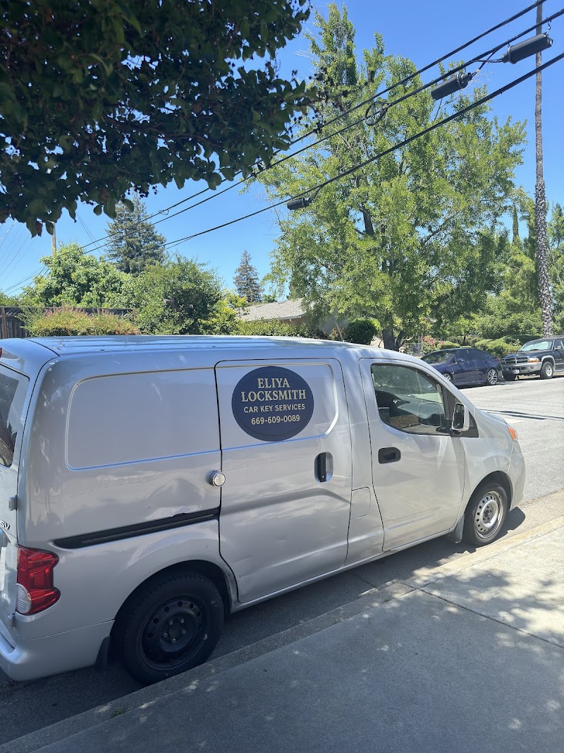 Eliya Locksmith photo 4