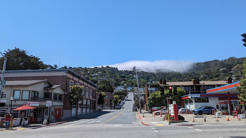 Peruva Auto Services - Sausalito photo 5