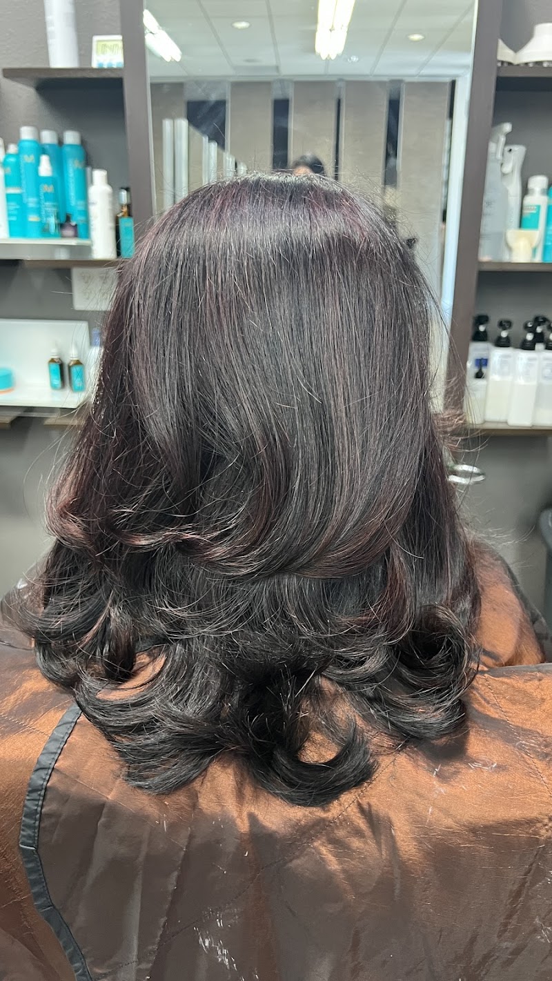 Threads Beauty Bar and Spa photo 4