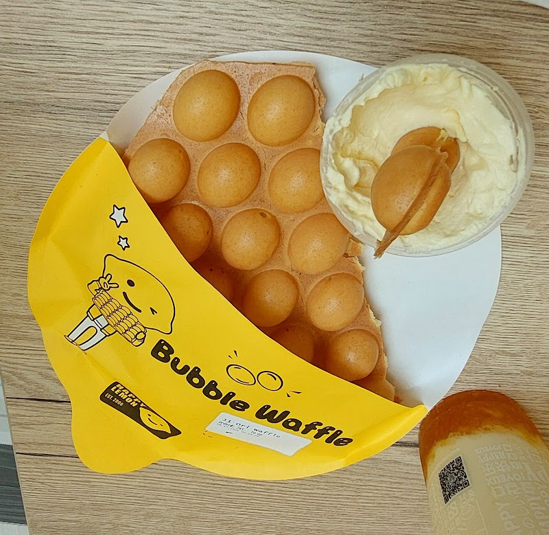 Happy Lemon photo 2