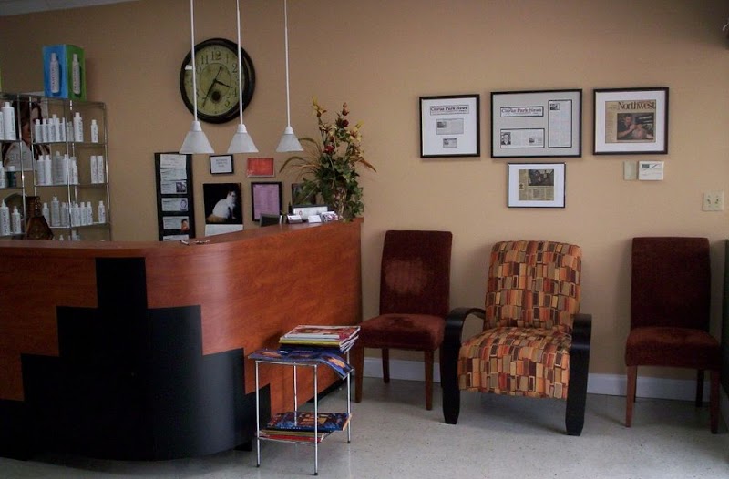 Photo of Fox's Hair Den Inc.