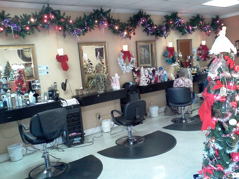 Fox's Hair Den Inc. photo 2