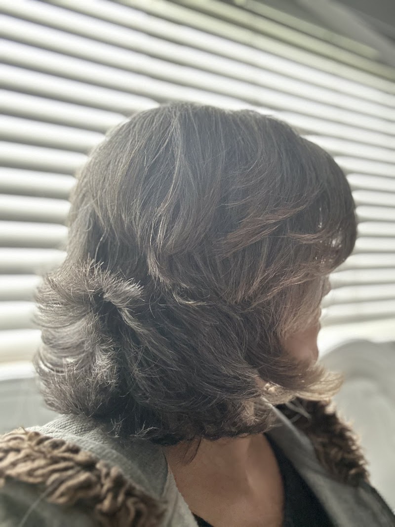 Belleair Hair Company photo 5