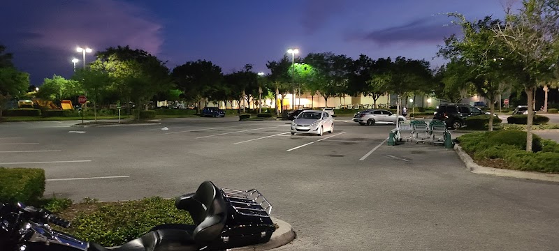 Summertree Plaza photo 3