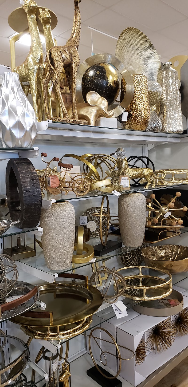 HomeGoods photo 5