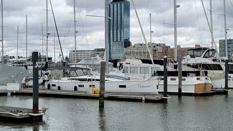 Liberty Harbor / Marin Blvd. photo 3