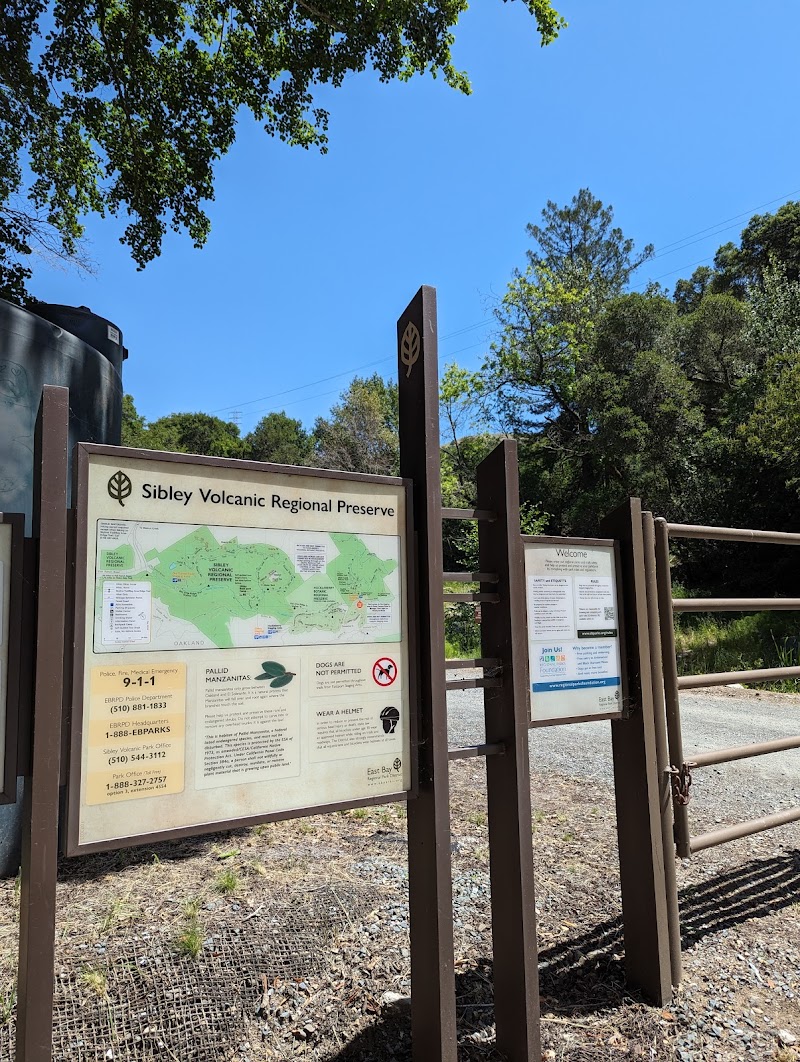 EBRPD, Eastport Staging Area photo 2