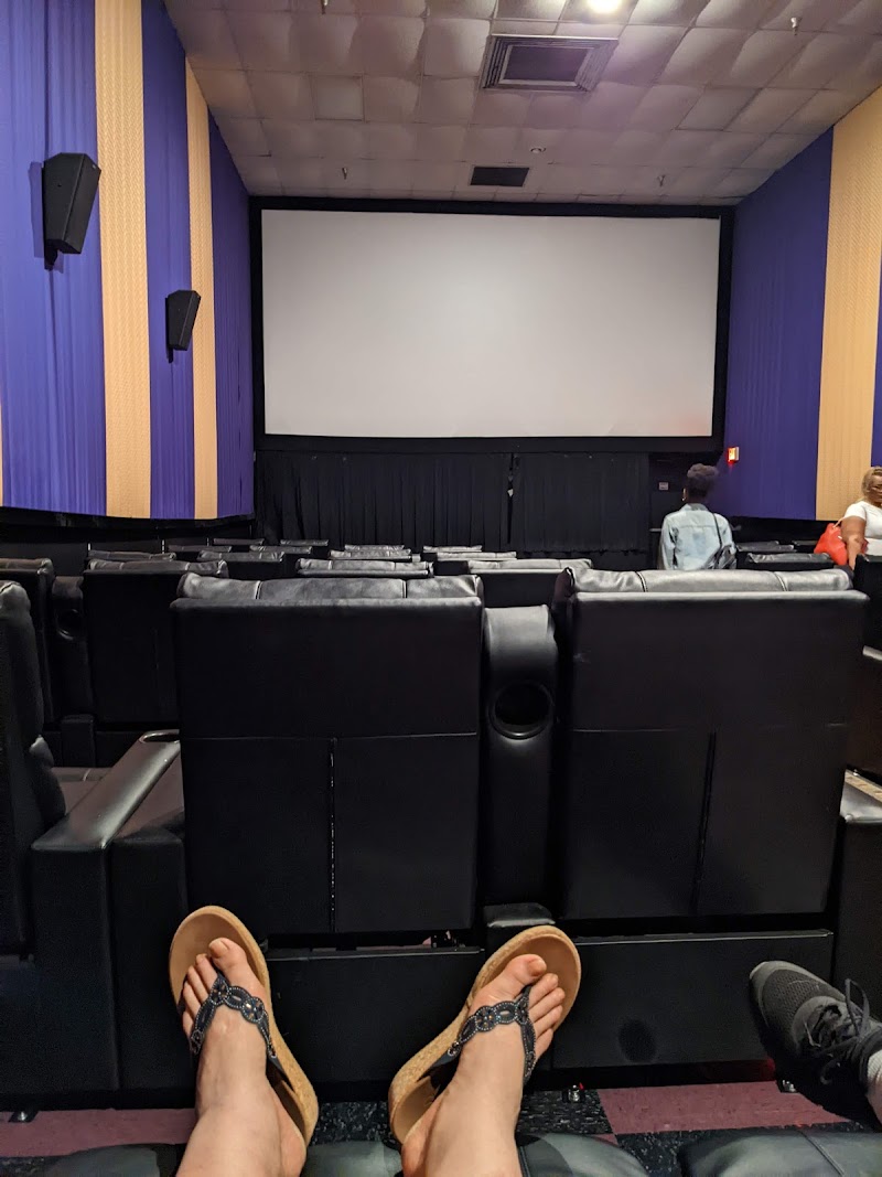 Cinema 6 photo 4