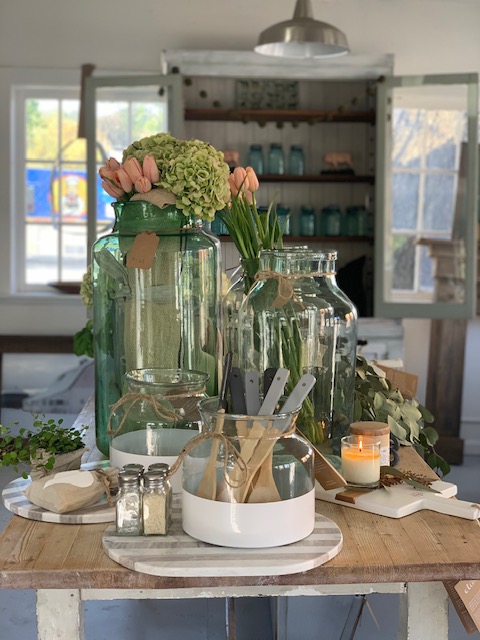 White Barn Home photo 3