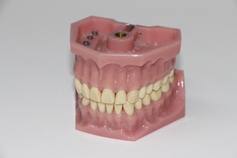 The Dental & Denture Care Center photo 4