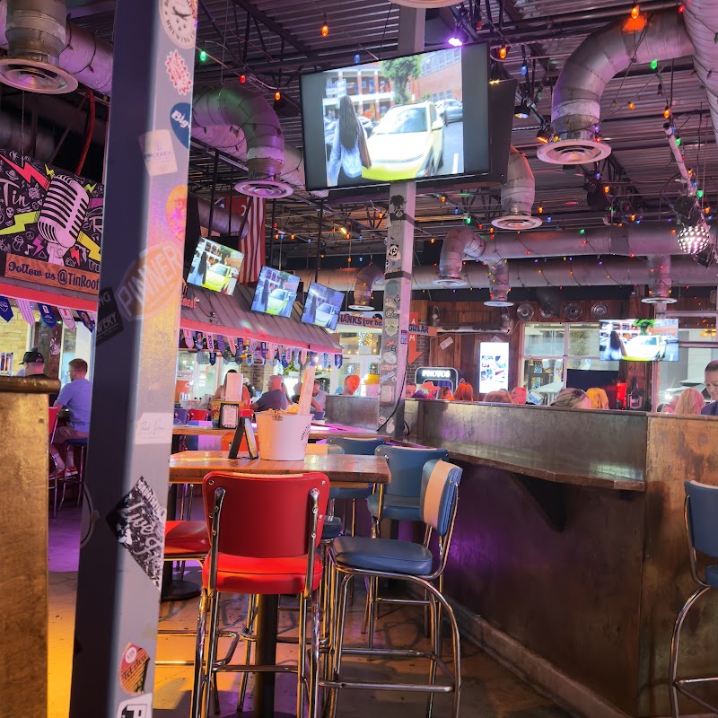 Tin Roof photo 5