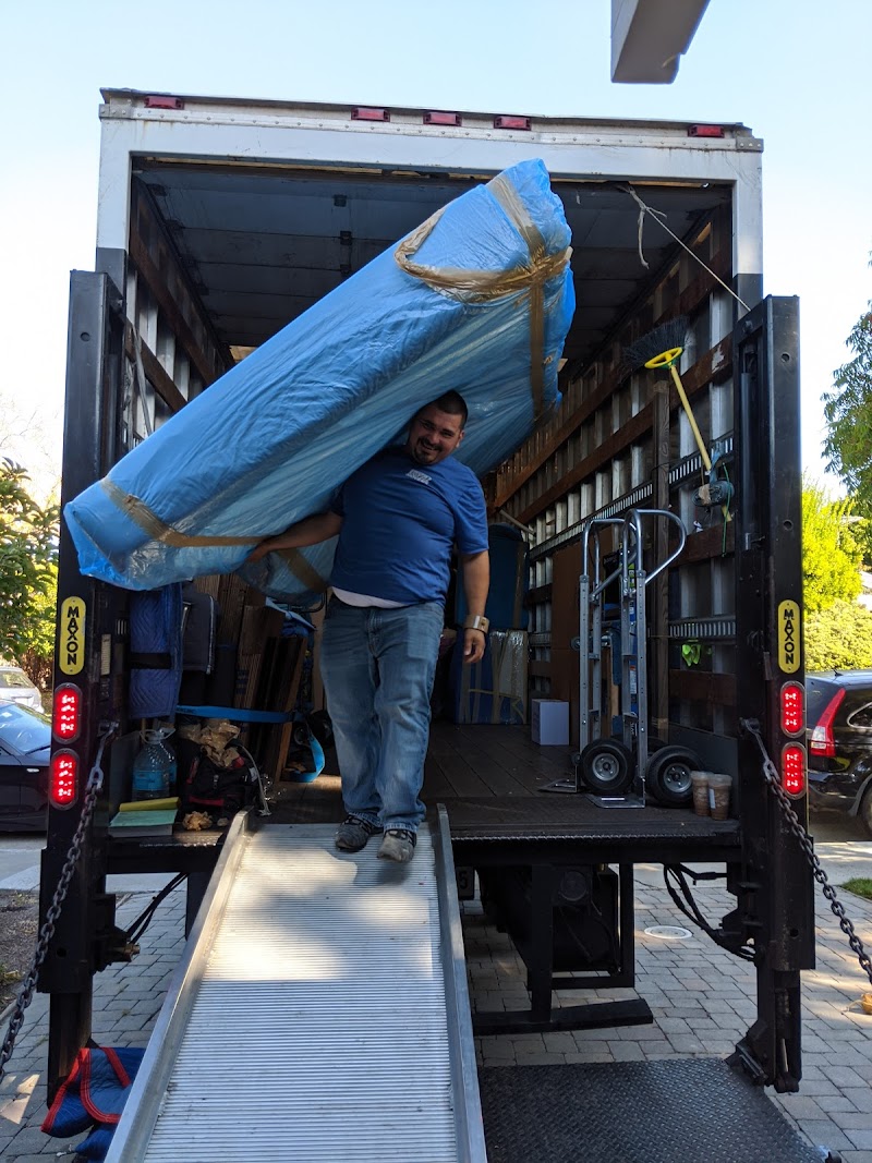 California Loyal Movers photo 2