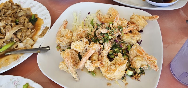 Trieu Chau Restaurant | Chinese • Cambodian photo 2