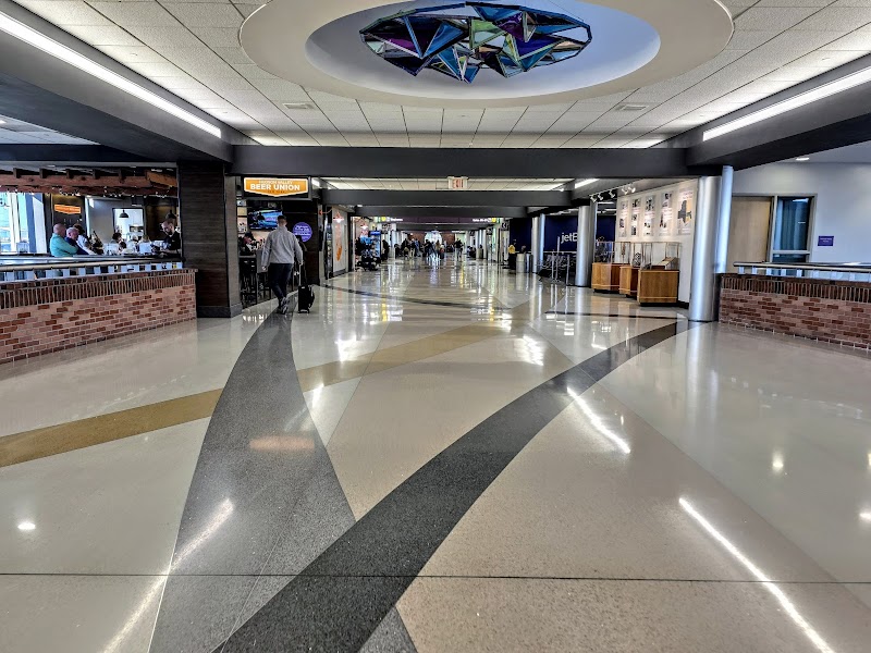 Albany International Airport photo 2