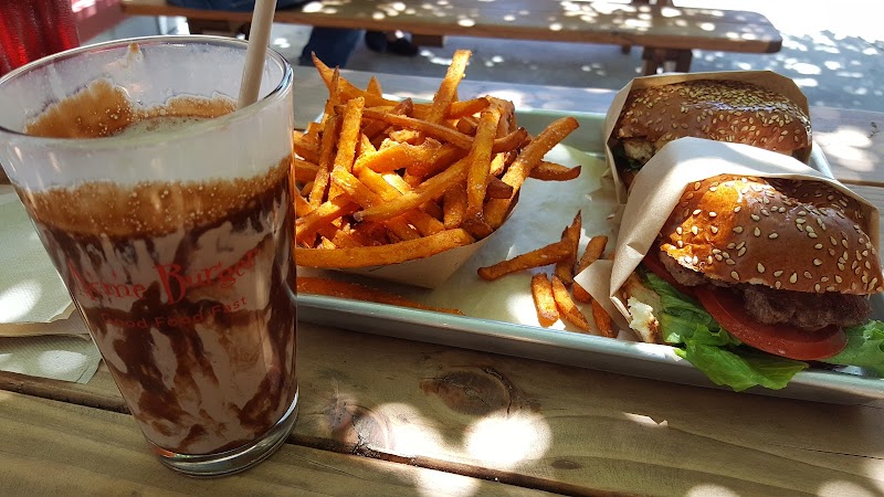Acme Burger photo 2